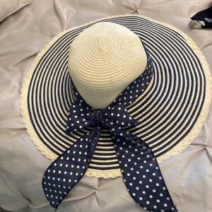 NWOT BEACH HAT